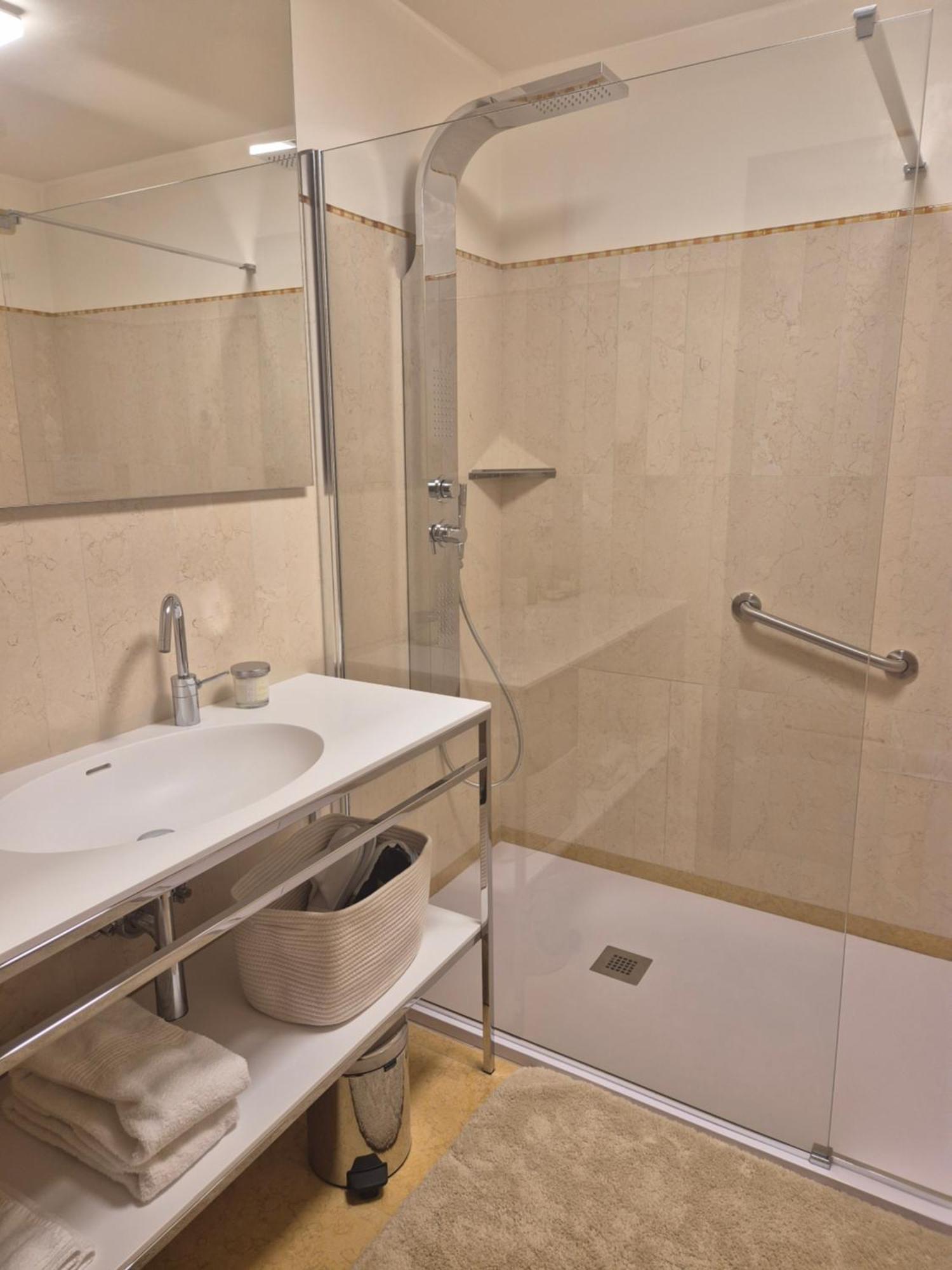 Two-Bedroom Deluxe Apartment,1649908238:JPEG